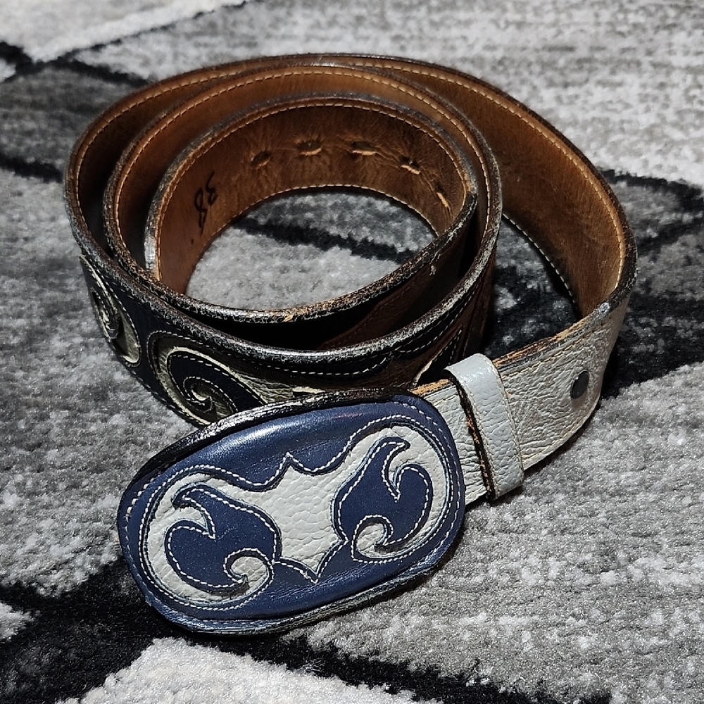 VINTAGE TONY LAMA TOOLED FILIGREE COWHIDE LEATHER INTERCHANGEABLE BUCKLE BELT